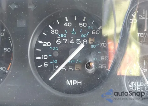 1982 Oldsmobile Cutlass Supreme Brougham z USA, uszkodzony, nr VIN 1G3AM47A6CM477902